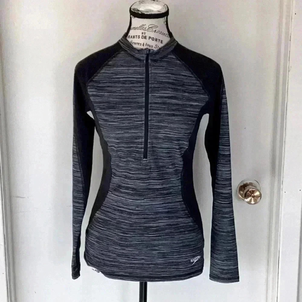 NWOT Speedo  Endurance Light Running Shirt in Size Small